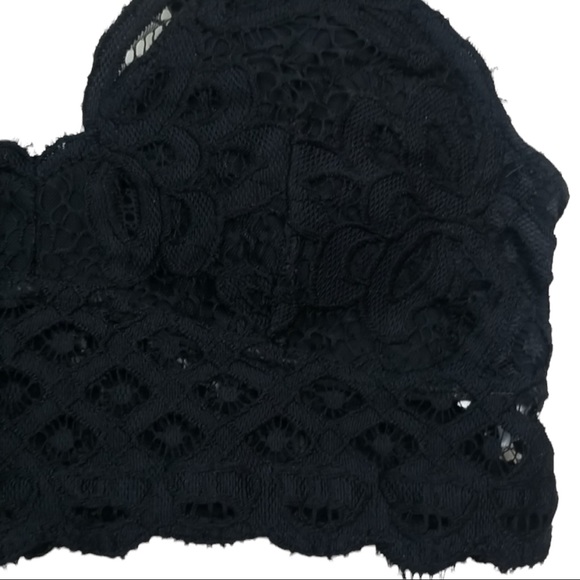 Anemone Elise large black lace padded bralette thin double straps & elastic back - Picture 6 of 14